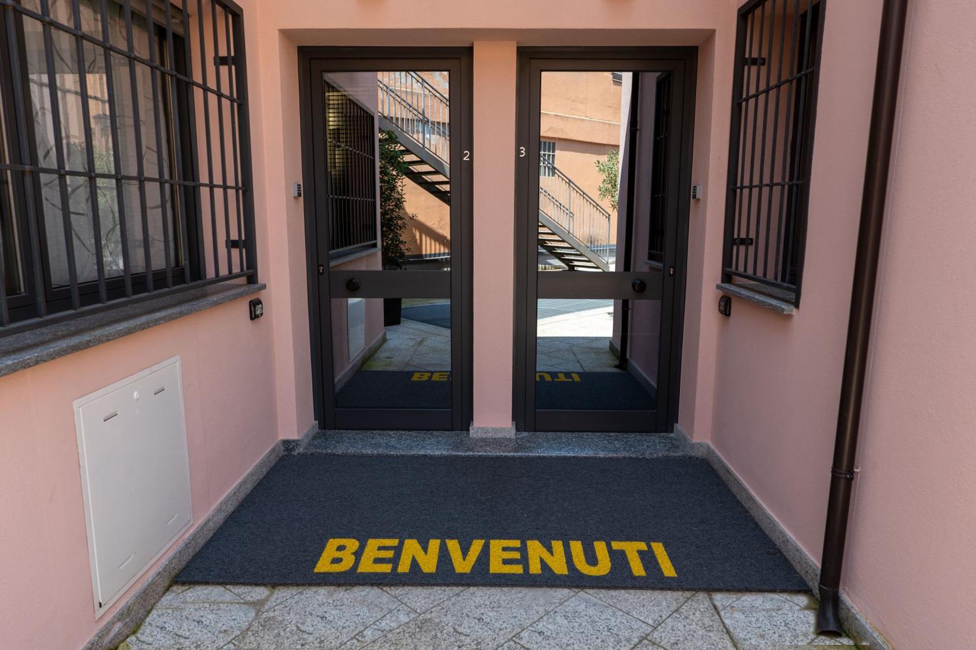 La Casa Sul Naviglio Di Debora Apartment Milan Bagian luar foto