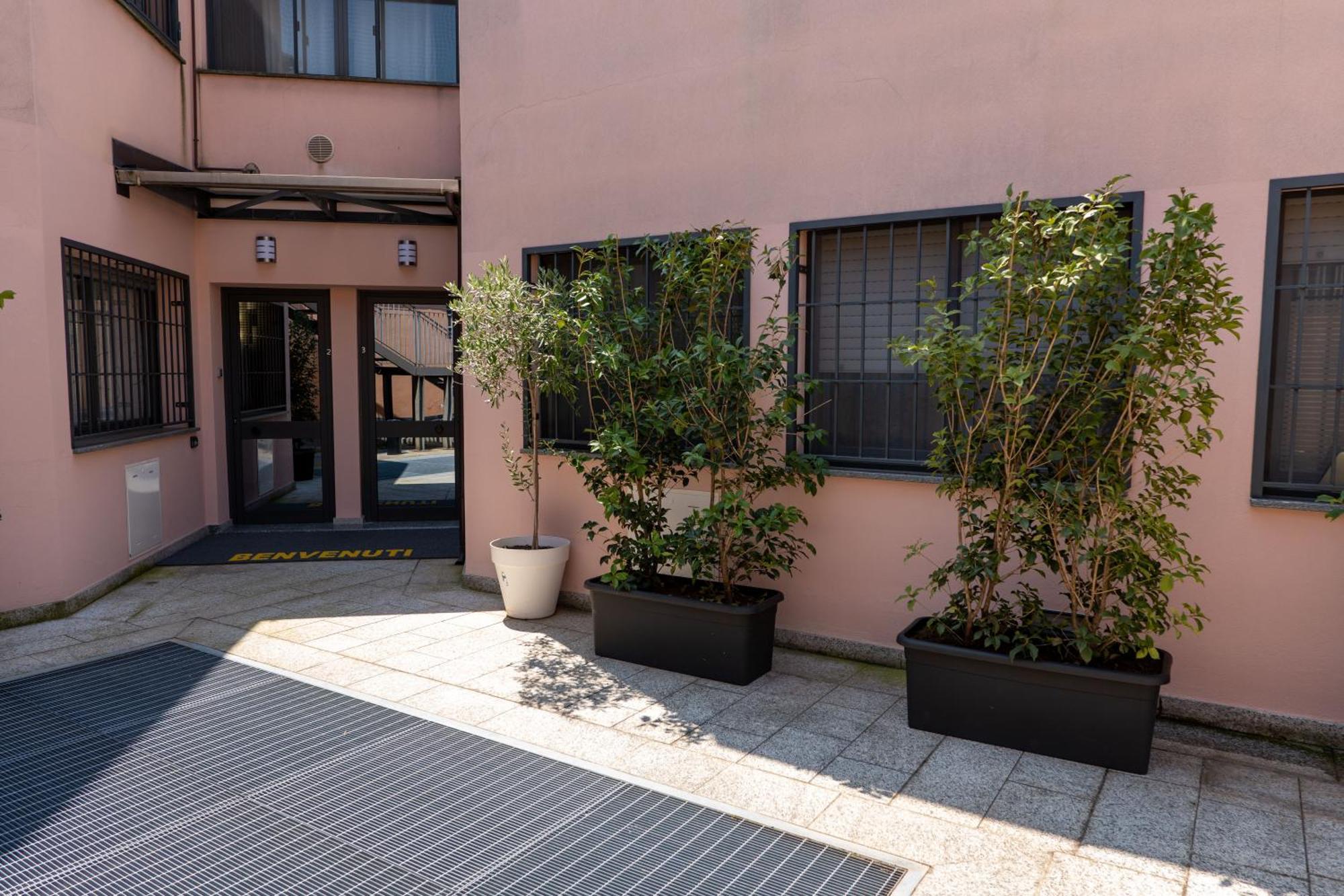 La Casa Sul Naviglio Di Debora Apartment Milan Bagian luar foto